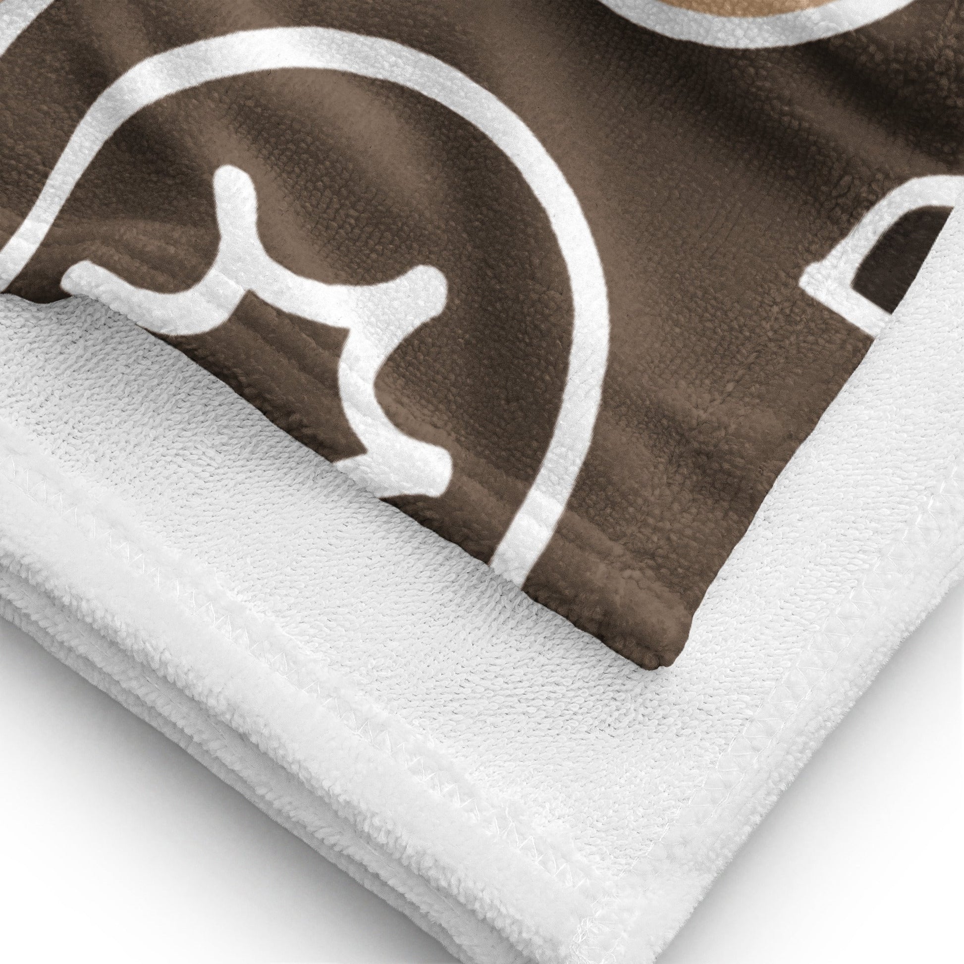 Modern Towel - Sleek Design, Fast-Drying, Beach and Spa Essential