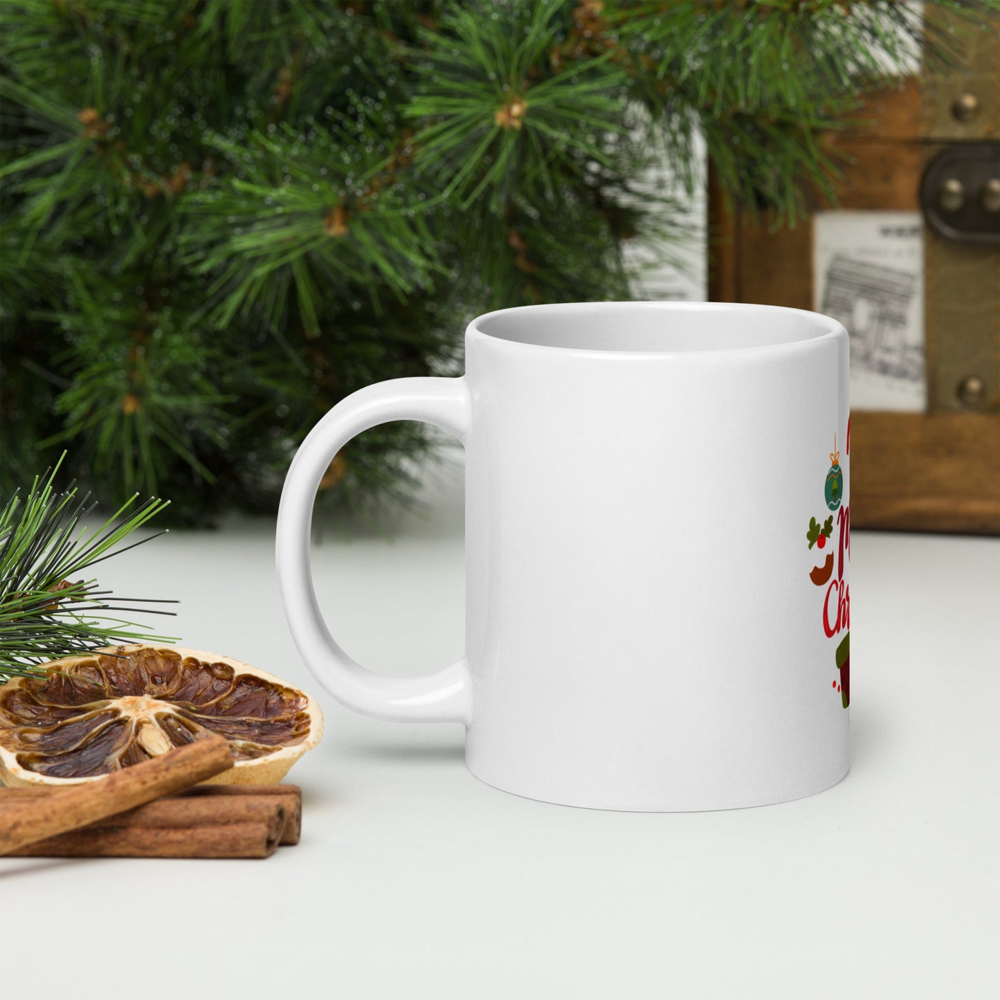 Merry Christmas Glossy Mug - Festive Drinkware for Seasonal Cheer