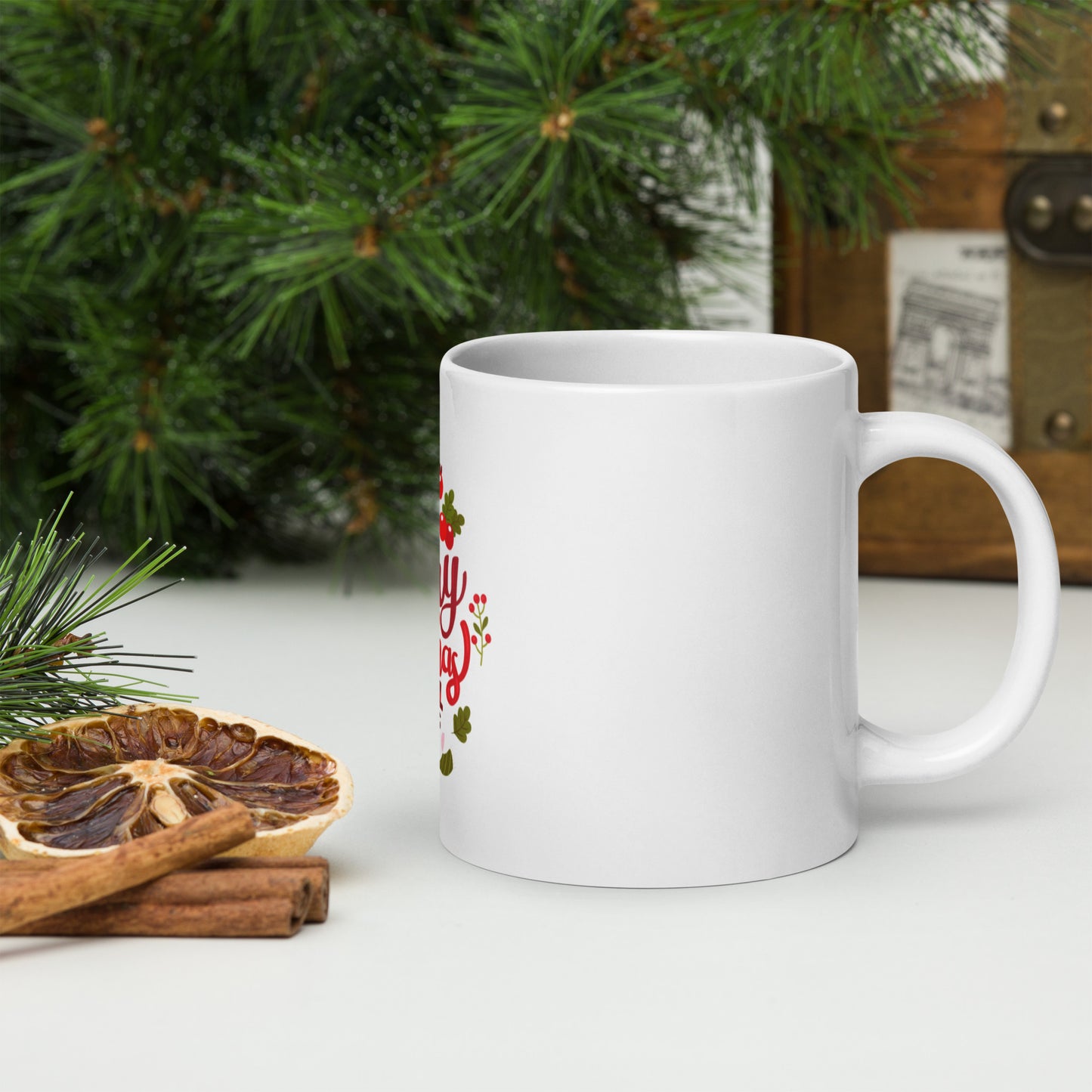 Merry Christmas Glossy Mug - Festive Drinkware for Seasonal Cheer